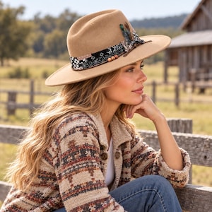 Sombrero fedora ecuestre vintage, sombrero de jazz de ala ancha estilo británico, sombrero de fieltro de lana sintética, sombrero de equitación western clásico retro para mujeres y hombres.