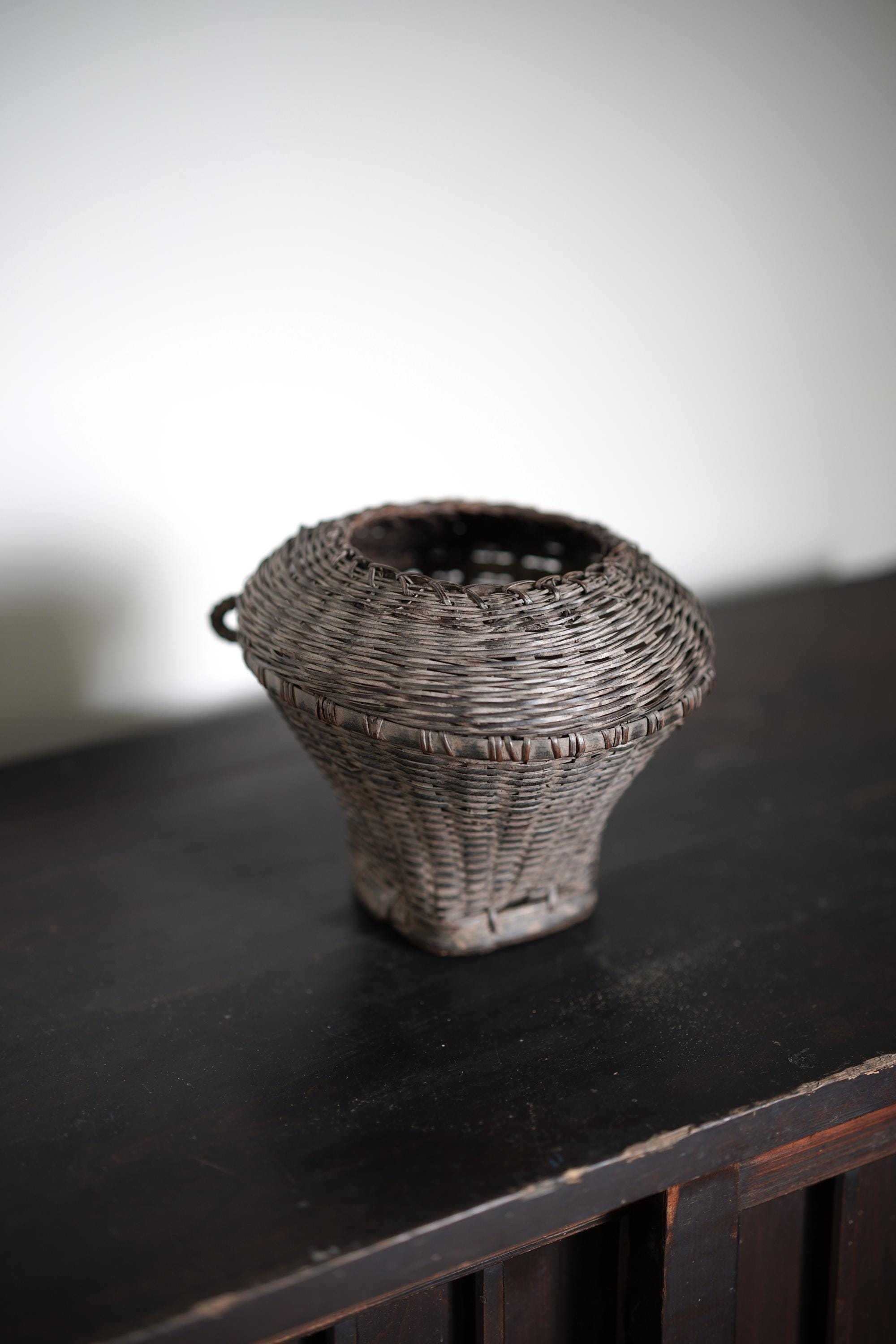 アンティークの竹の花瓶 - Etsy 日本