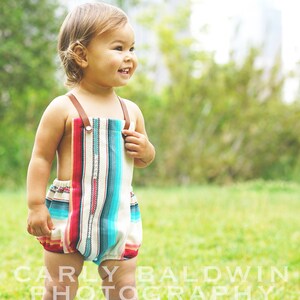 White Serape Baby Romper, Premier anniversaire image 2