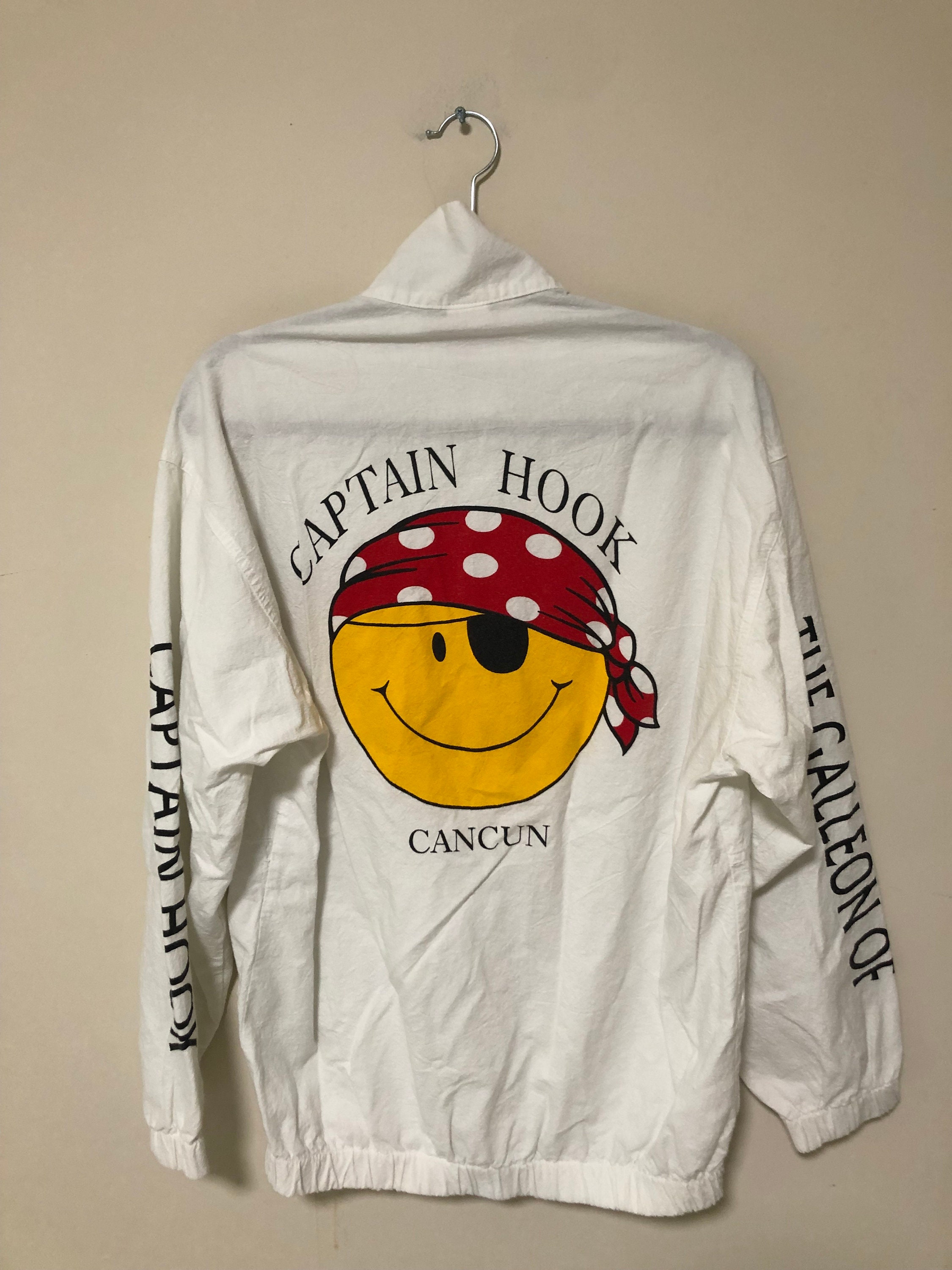 Vintage Cancun Mexico Beach Smiley Face Captain Hook 90s 