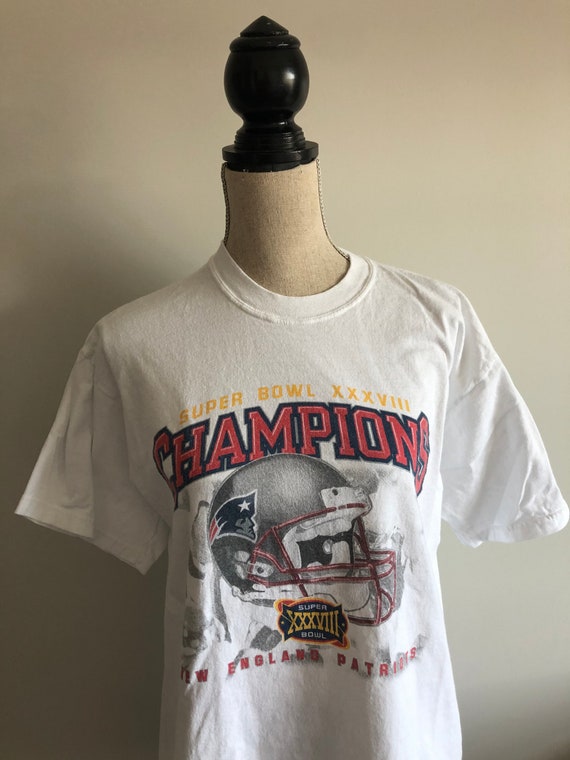 Vintage Patriots Superbowl XXXVII NFL Tshirt - image 4