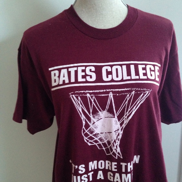 Vintage Bates College basketball John Wooden 90s Tshirt