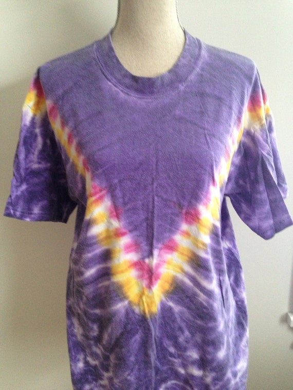 Vintage Purple V- Tie Dye 90s Tshirt - image 3