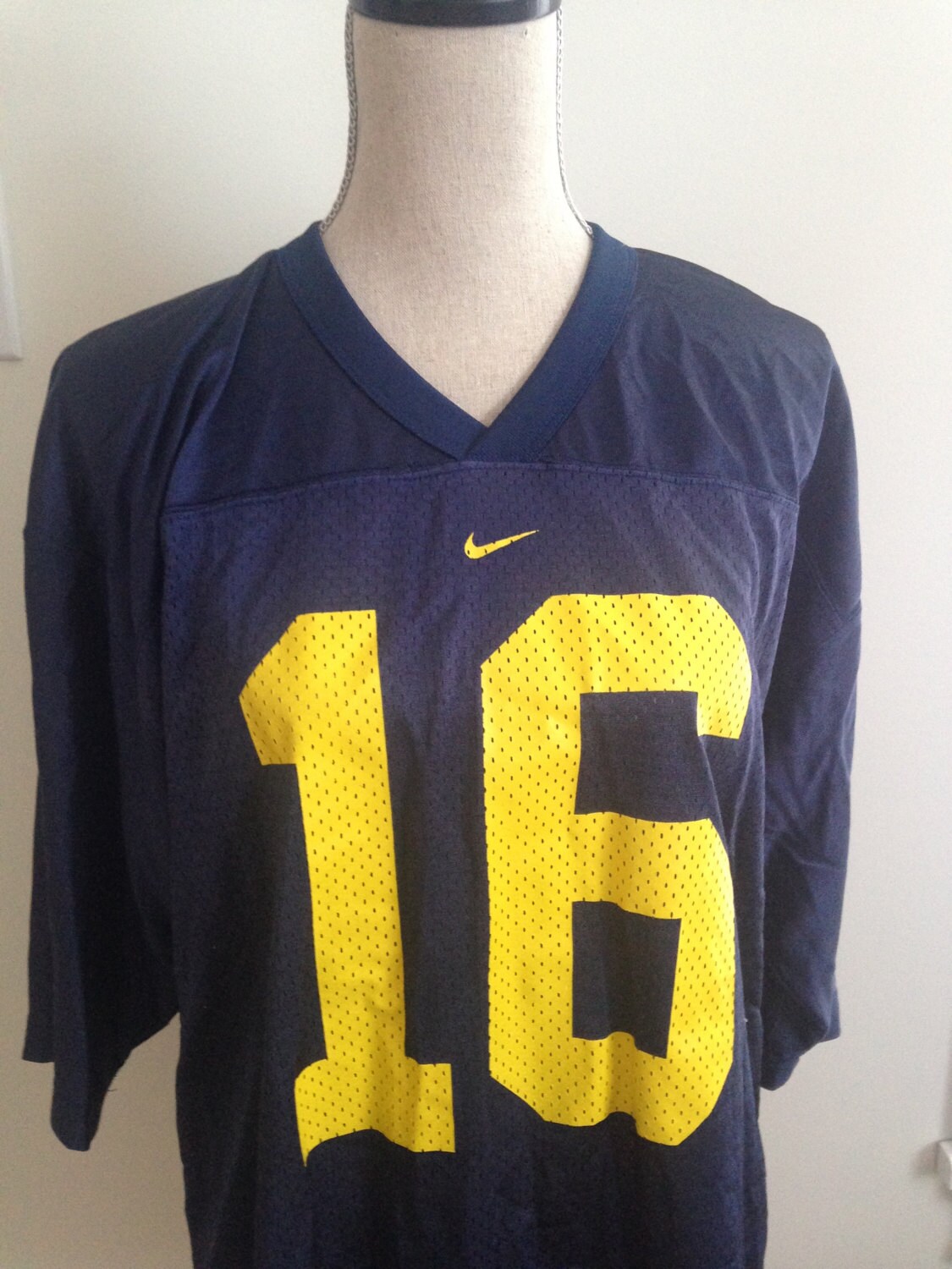 Vintage Michigan University #16 Mid-90s Nike Jersey - Etsy