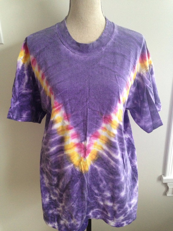 Vintage Purple V- Tie Dye 90s Tshirt - image 2