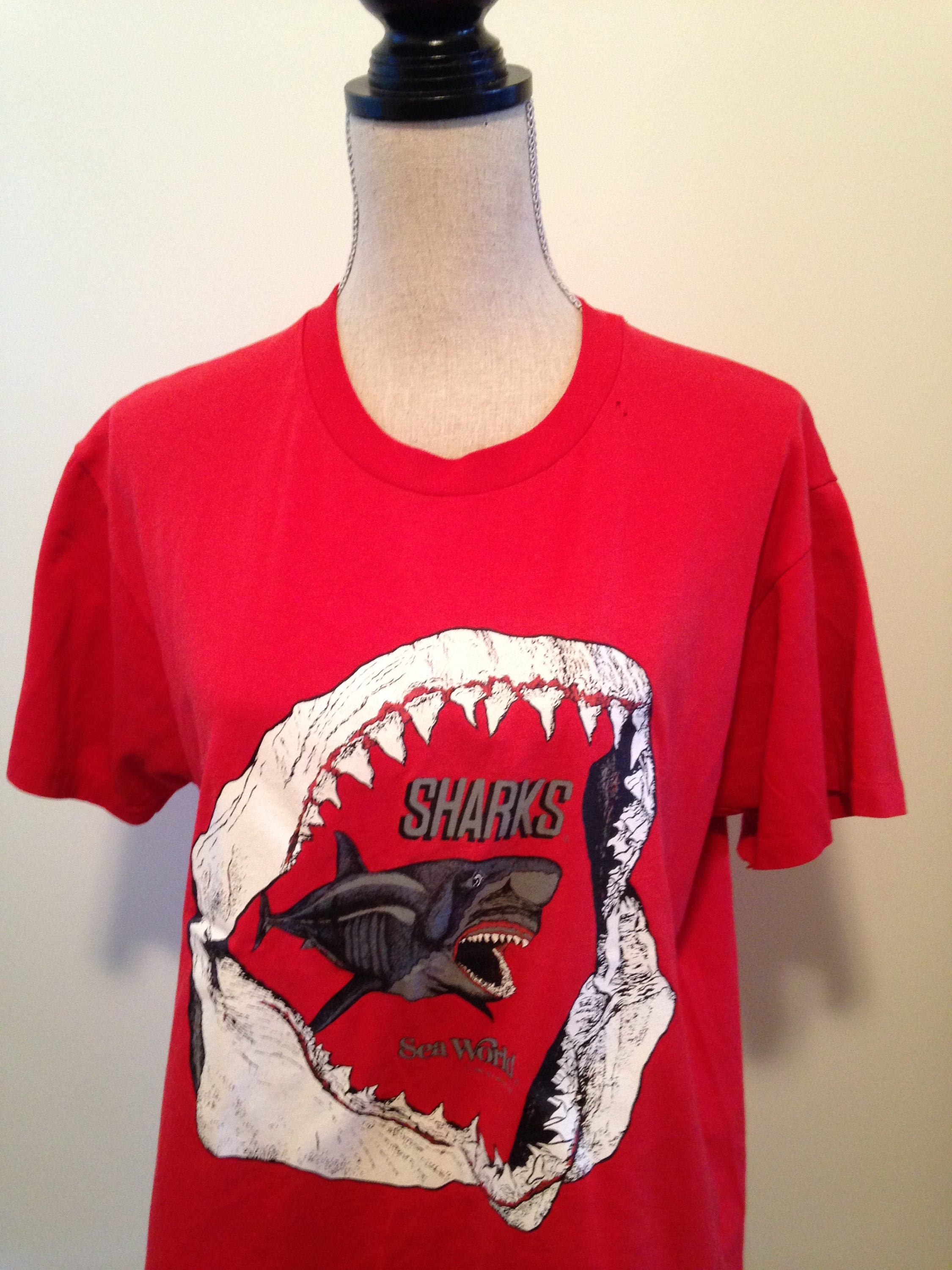 Vintage Sea World Shark Attack 80s Tshirt - Etsy