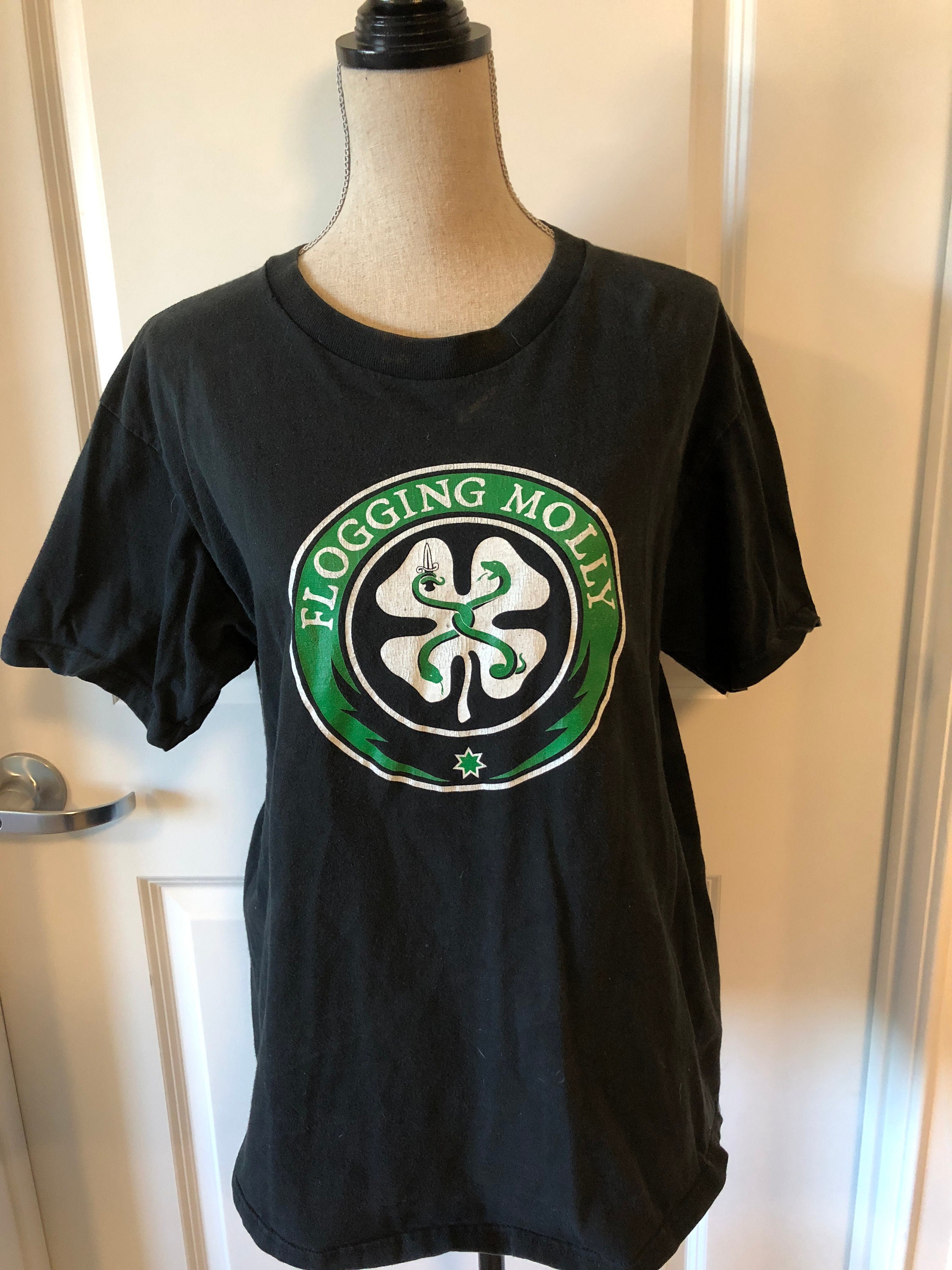 Vintage Flogging Molly 90s Punk Tshirt 
