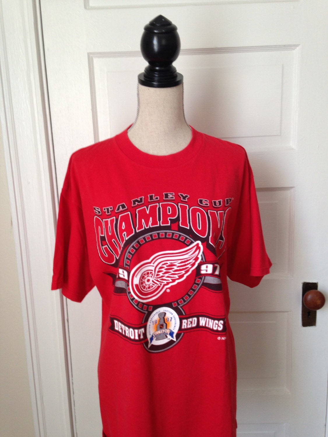 Detroit Red Wings Long Sleeve T-Shirt - Vintage Detroit Collection