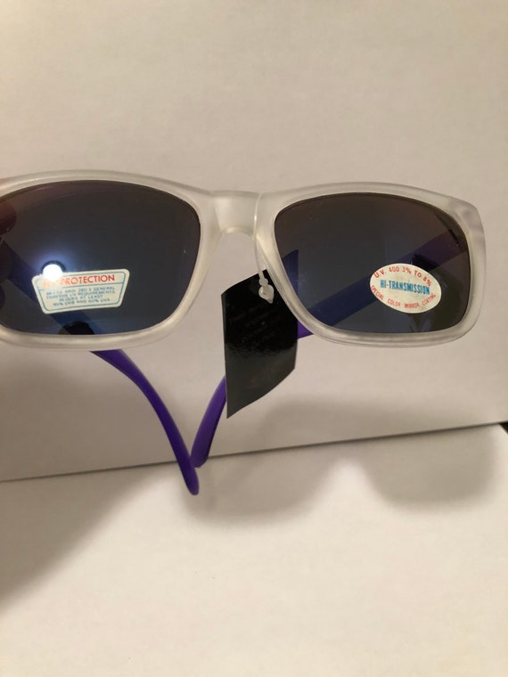 Vintage 90s Purple and Clear Wayfarer Sunglasses … - image 2