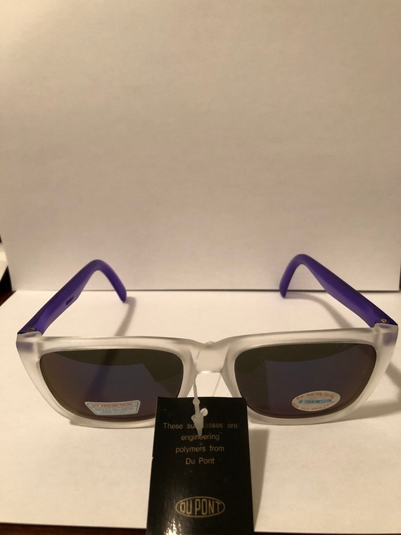 Vintage 90s Purple and Clear Wayfarer Sunglasses … - image 6