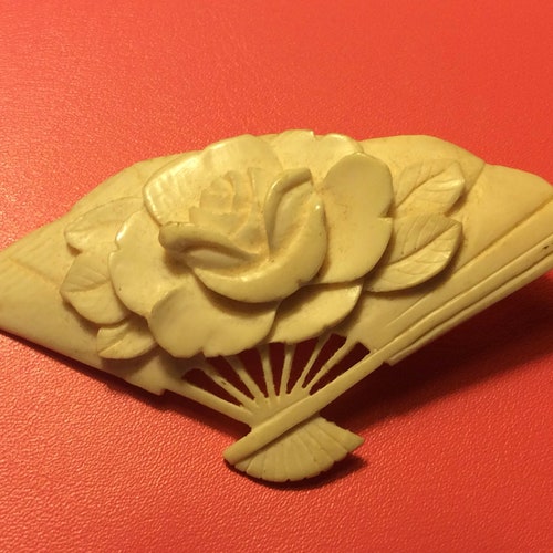 Lovely Hand Carved Ivory Colored Brooch outlet