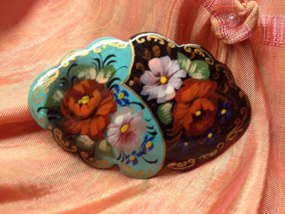 Sale - Vintage Signed Hand Painted Russian Brooch… - image 1