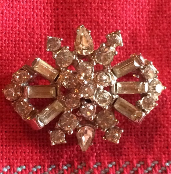 Vintage Sparkling Rhinestone Brooch Pin - image 2