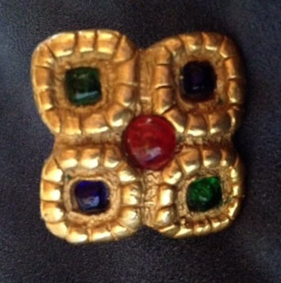 Vintage Italian Gold Tone Brooch – Jewel-Tone Regal Pin