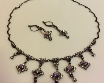 Antique Necklace with Beautiful Detail & Matching Earrings