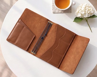 Carnet A5 relié en cuir, couverture de carnet en cuir à trois volets, carnet en cuir avec poches, couverture de carnet personnalisée rechargeable, couverture d'agenda A6