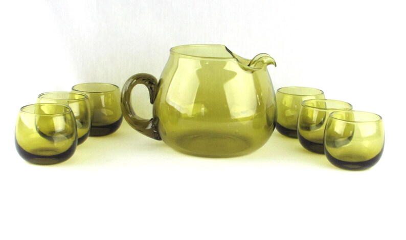 Retro Round 7 Piece Avocado Green Glass Pitcher and Roly Poly Glasses