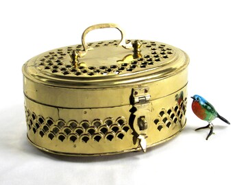 Large Oval Open Filigree Brass Box with Lid - Potpourri - Incense - Cricket - Vintage Home Décor
