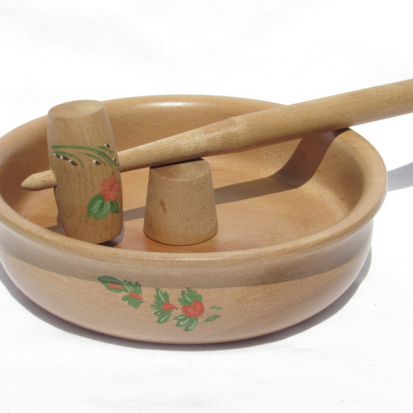 Two Piece Mid Century Nut Bowl with Wooden Hammer - Cracker - Danish Modern Kitchen - Bar - Appetizer - Snacks - Hand Painted Floral Motif