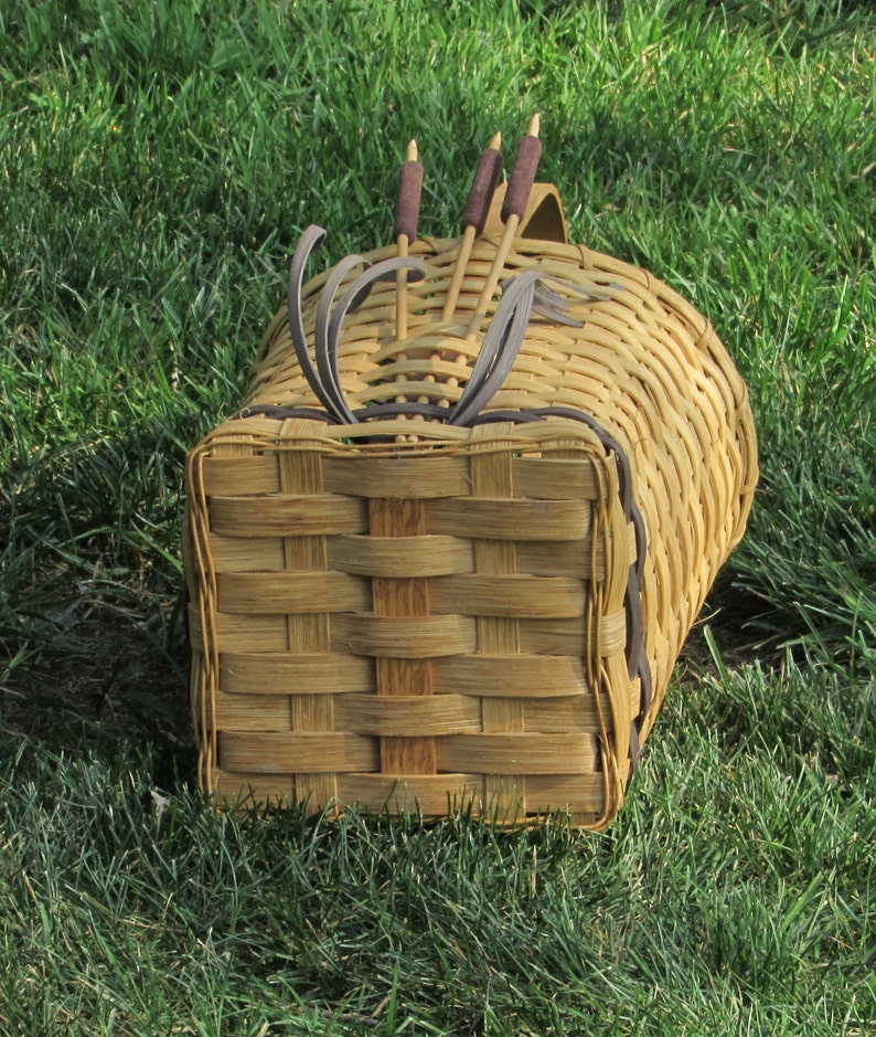 Cattails Wicker Basket Natural Vintage Home Decor Etsy