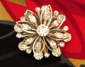 Glistening Vintage Clear Rhinestone Bridal Brooch or Sparkling Snow Flake Flower Pin - Mid Centry Jewelry Fashion Accessory