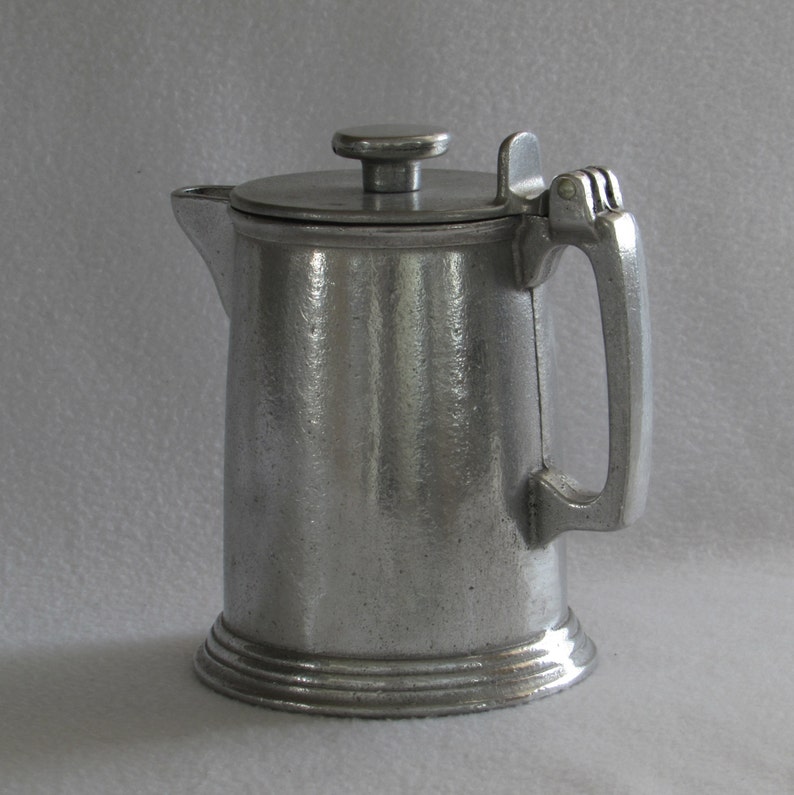 Fishing heavy Duty Pewter Coffee Pot Hunting Hot Water Warmer Ice Water Pitcher Camping Vintage Home Kitchen Decor