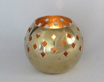 Large Brass Diamond Filigree Candle Holder - Vintage Home Decor