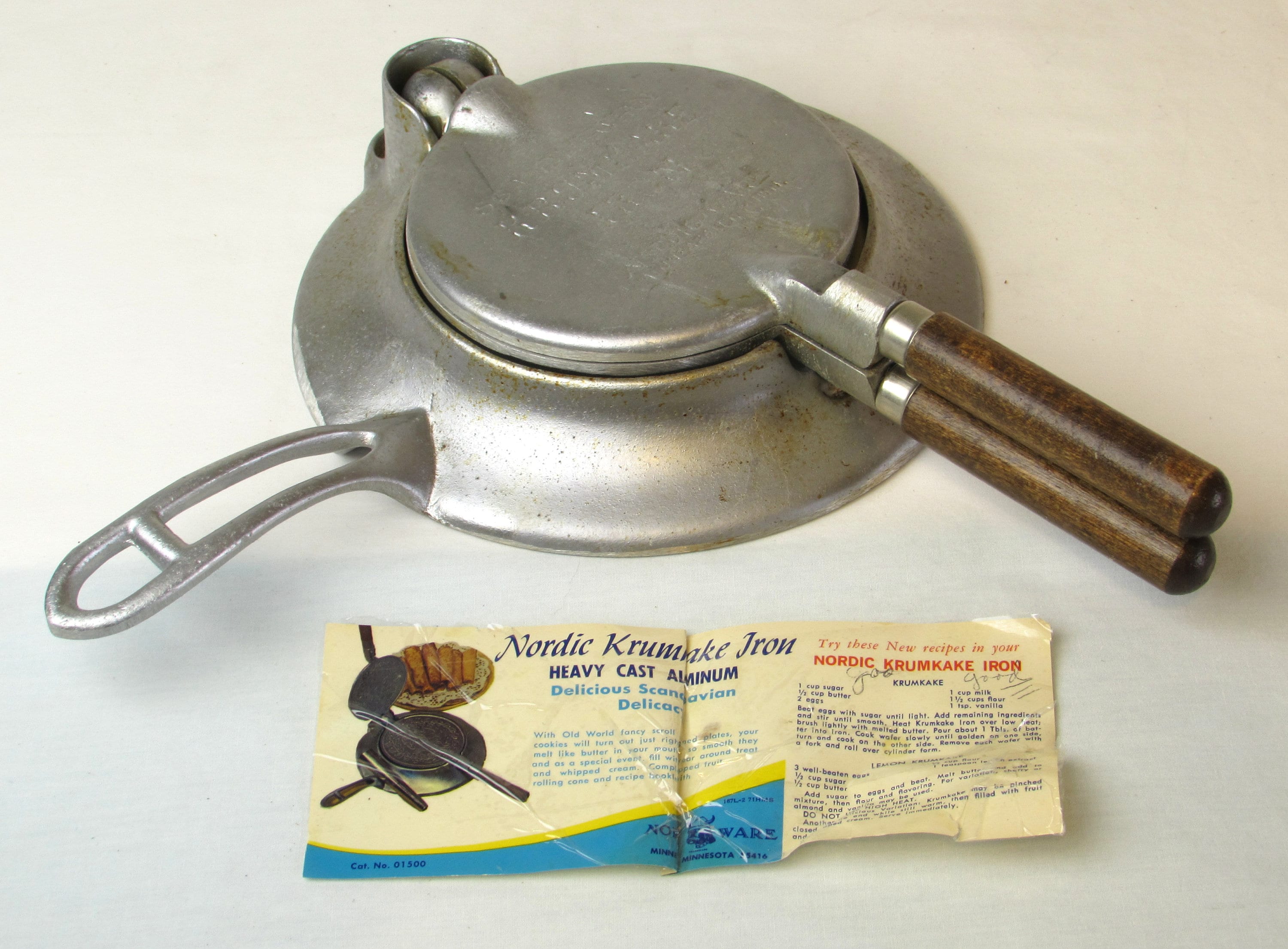 Scandanavian Krumkake Iron Old Fashioned Pizzelle Maker With Stovetop  Cooker, Roller and Pamphlet Nordic Ware Cookie Crepe Maker 