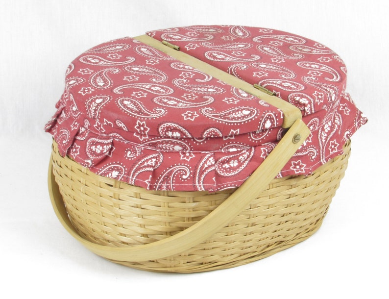 Traditional Cloth Lined Picnic Basket With Handle Vintage Etsy