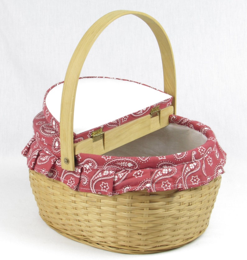 Traditional Cloth Lined Picnic Basket With Handle Vintage Etsy