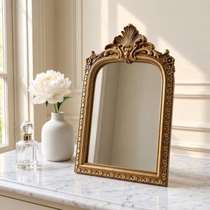 Miroir de coiffeuse de style baroque, cadre en résine orné, décoration vintage française pour chambre à coucher, accessoire pour coiffeuse
