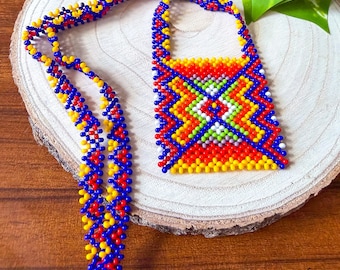 Estandarte Handmade Beaded Necklace