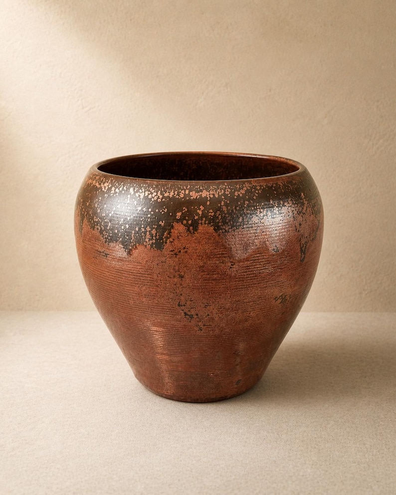3D-Printed Copper & Charcoal Vase