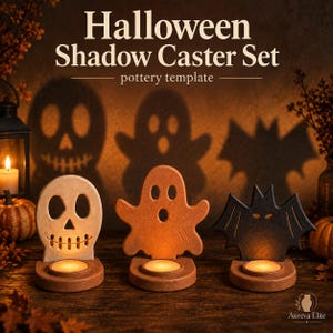 Può includere: Un set di stampi per ceramica Halloween Shadow Caster Set con tre forme distinte: un teschio chiaro, un fantasma arancione e un pipistrello nero. Ogni pezzo include una base circolare con una piccola candela tea light accesa, che proietta grandi sagome scure di teschio, fantasma e pipistrello sulla parete.