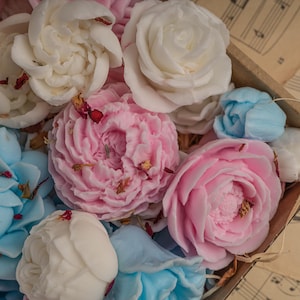 Flower soap gift box Mothers day gift Decorative soap bars Pink white blue Valentines day gift box Bridal shower gift idea