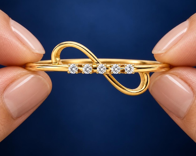Diamond Infinity Ring, Crossover Bypass Ring, Five Stone Band, Minimalist Gold Ring, Unique Statement Jewelry