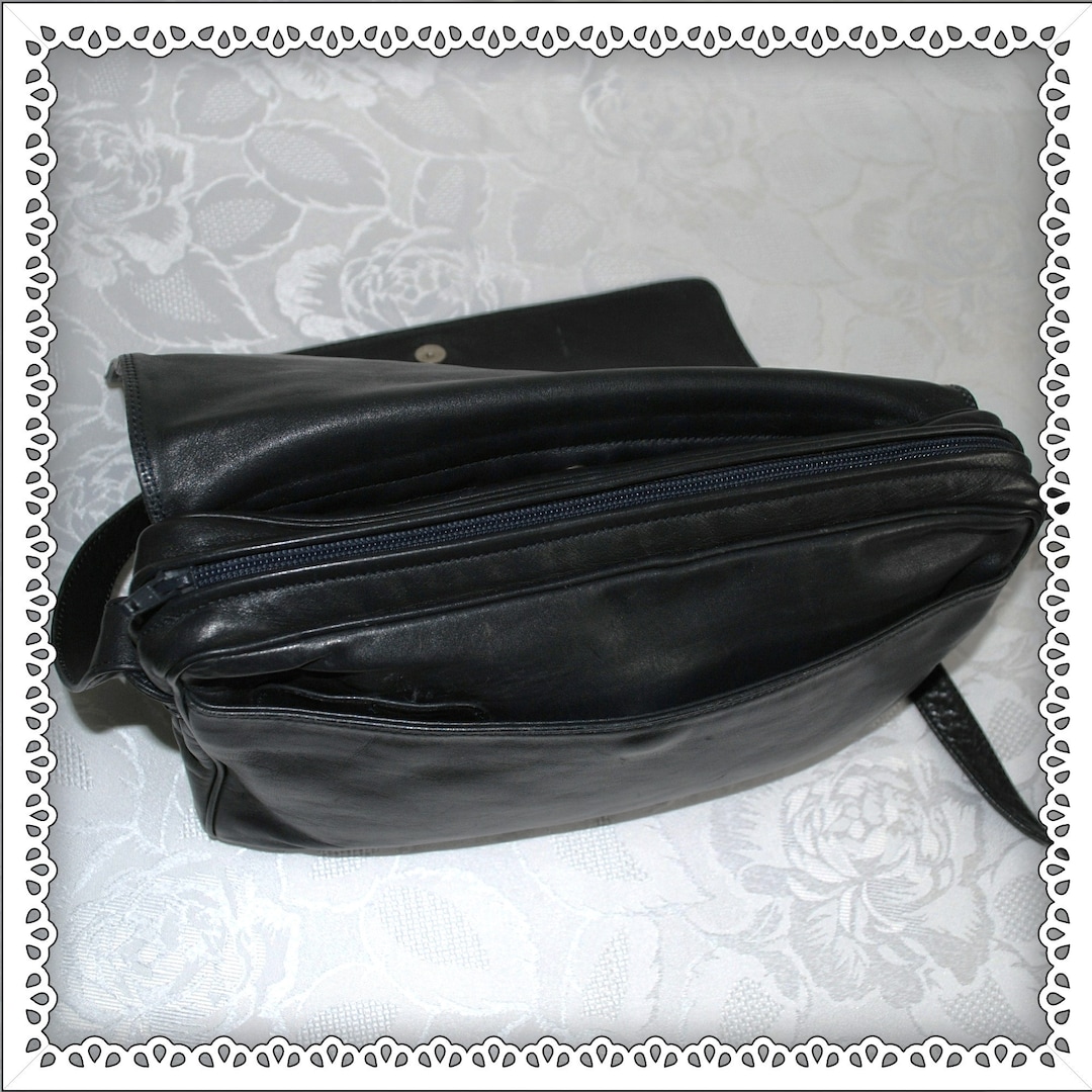 Vintage ENNY Dark Navy Blue Almost Black Leather Shoulder crossbody Bag