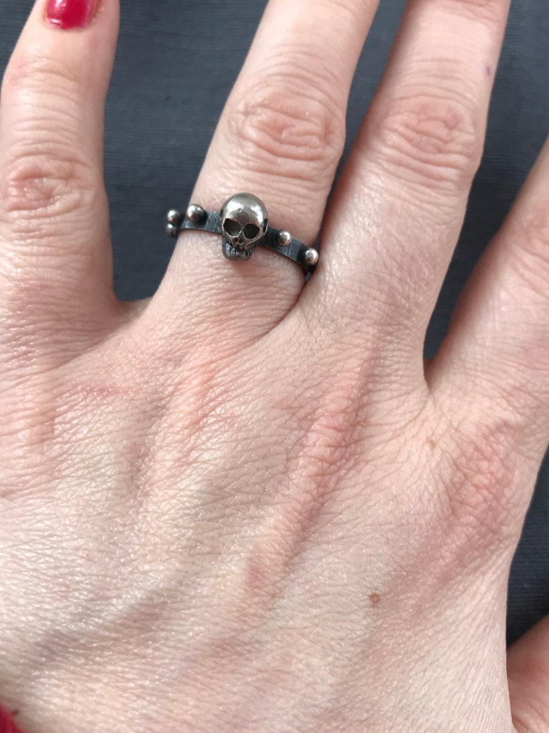 Skull rosary ring
