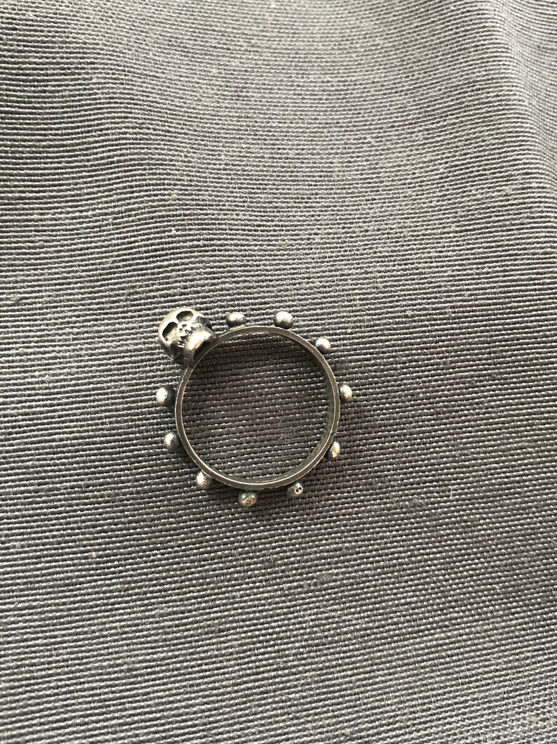 Skull rosary ring