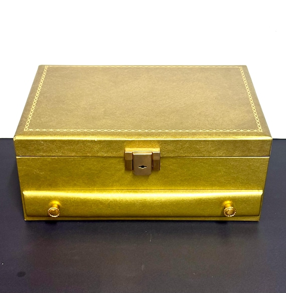 Vintage Buxton 3-Tiered Jewelry Box – Faux Leather, Red Velvet Lining, Mid Century Vanity