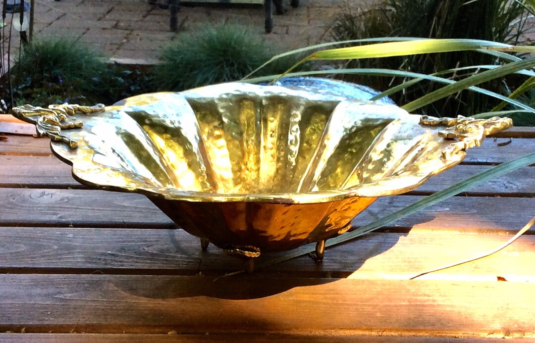 Large HAMMERED BRASS Centerpiece Bowl 16x13 Footed and Ribbed Etsy