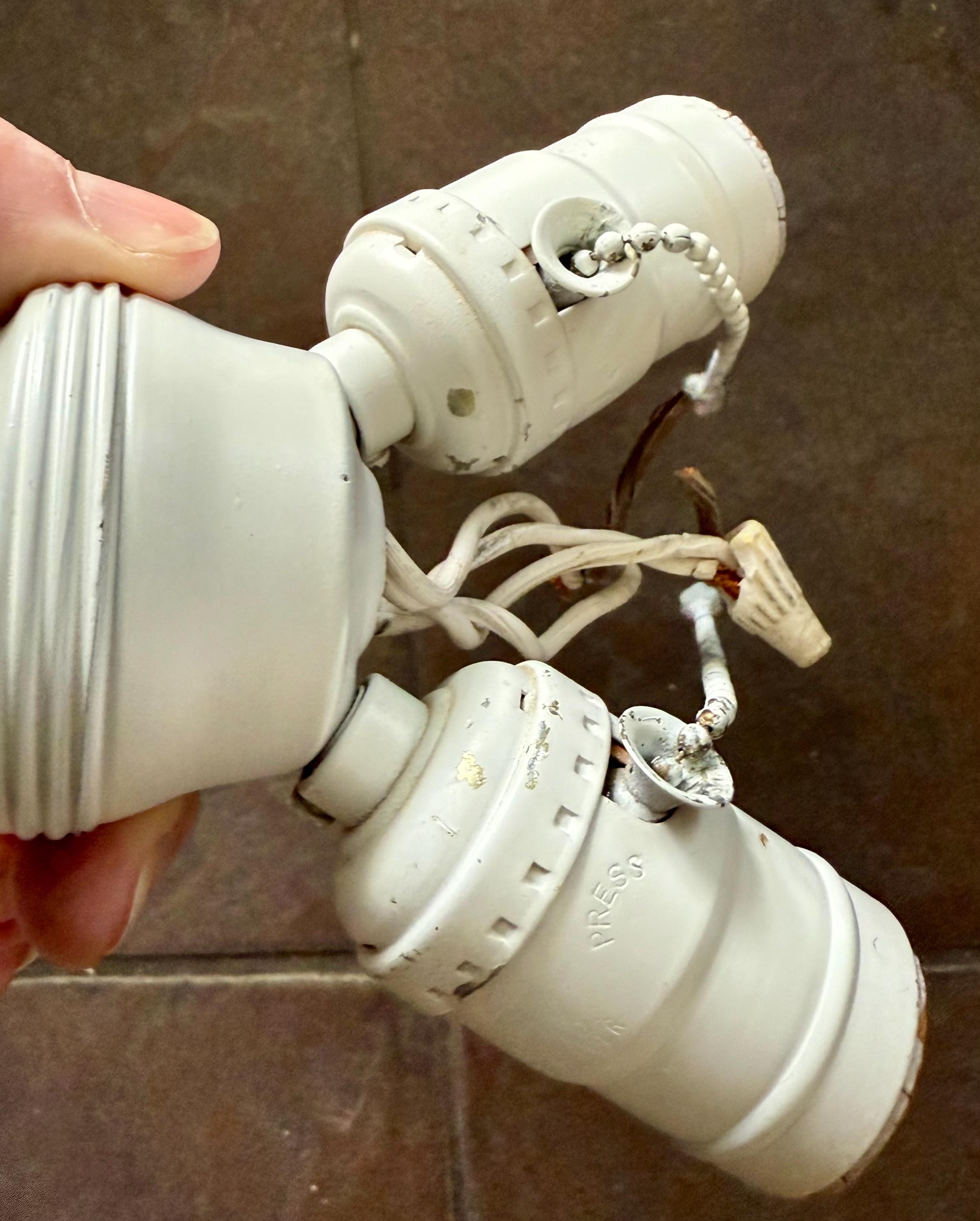 Antique Double Socket Fixture With Chain on off Switch, Rescued Old ...