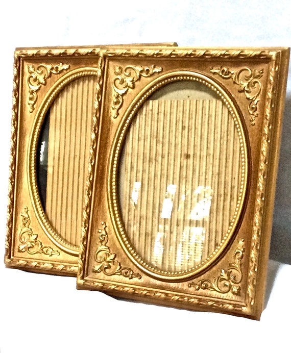 Vintage Inspired Iic Picture Frames 5x7 Set Of 2 Marked Made In Usa 1973 Oval Inner Raised Relief