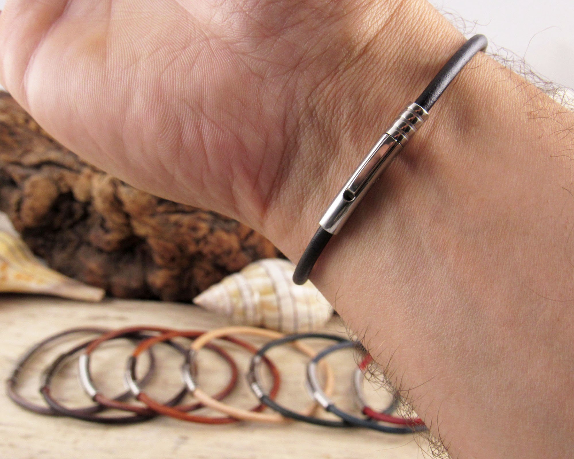 Simple Leather Bracelet For Men or Women, 3mm Black Leather Cord Or C…