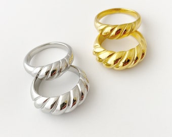 Croissant Twisted Dome Ring: Silver or Gold