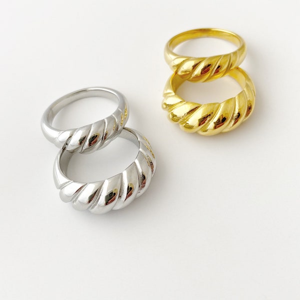 Croissant Twisted Dome Ring: Silver or Gold