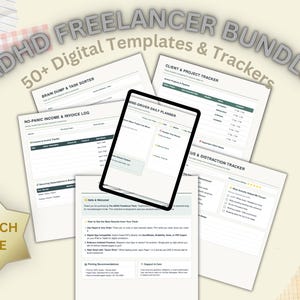 以下が含まれることがあります： ADHD Freelancer Bundle 50+ Digital Templates & Trackers。Time-Driven Daily Plannerを表示したタブレットと、Brain Dump & Task Sorter、Client & Project Tracker、No-Panic Income & Invoice Logなどの印刷されたページが配置されています。