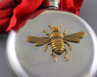 Bronze Bee Flask, Honey Bee, Insect, Bug, Vintage Inspired Gothic, Steel Flask,  Whisky Flask Queen Bee, 5Oz Flask