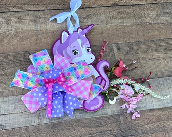 Valentine’s Day wreath outdoor wreath indoor wreath whimsical front door indoor outdoor Valentines Unicorn Wreath