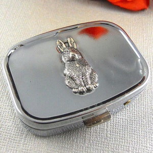 Pill box, Pill Case, Vintage, pillBox, Box, Gift, Accessories, Steampunk Inspired, Rabbit, Silver Pill Box